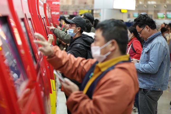 Hundreds of flights added for surging national holiday demand - 1 Hundreds of flights added for surging national holiday demand - 1