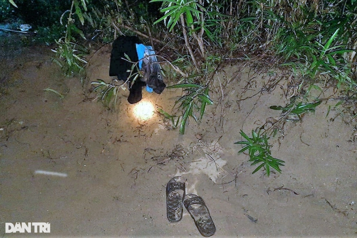 Three children drown in Nghe An River - 2