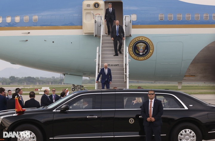 US President Joe Biden arrives in Hanoi for State visit - 2 US President Joe Biden arrives in Hanoi for State visit - 2