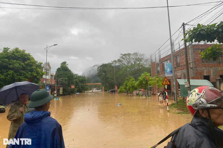 Flooding leaves six dead, two missing - 1 Flooding leaves six dead, two missing - 1