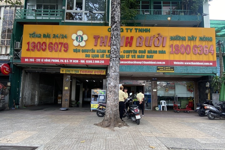 HCM City bus company halts operations following deadly accident - 1