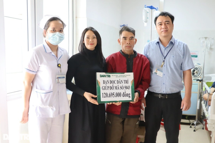 Dak Lak woman receives help to treat cancer - 1