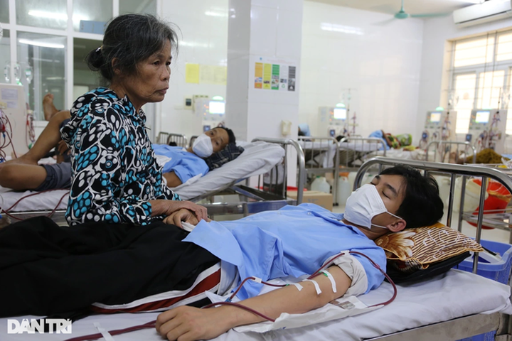 Ill mother calls for help for son with kidney failure - 1