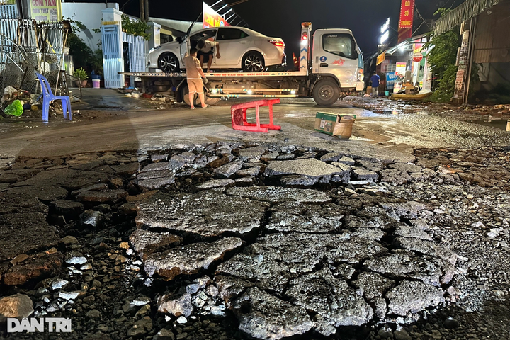 Historical flooding ravages Dong Nai - 4