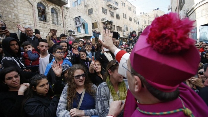 Pilgrims gather in Bethlehem to celebrate Christmas Eve - 1 Pilgrims gather in Bethlehem to celebrate Christmas Eve - 1