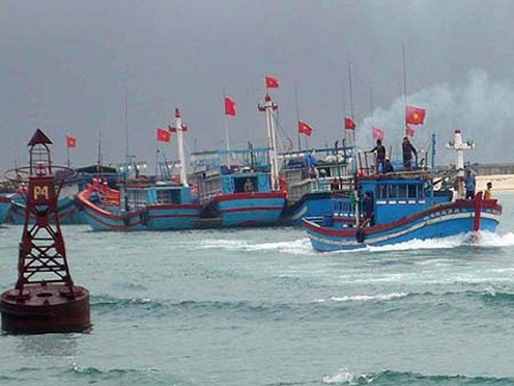Proposed income tax to have ‘major' impact on embattled offshore fishers - 1
