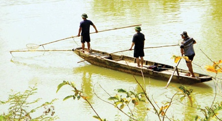 Dangerous fishing habits kill too many fish - 1