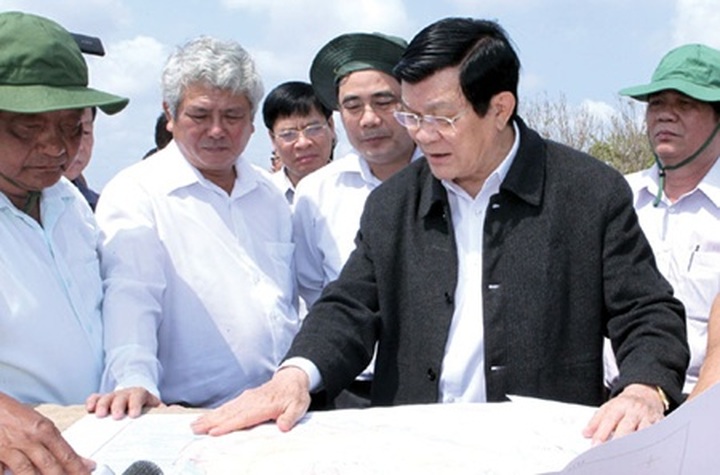 President offers support to Mekong sea defences - 1