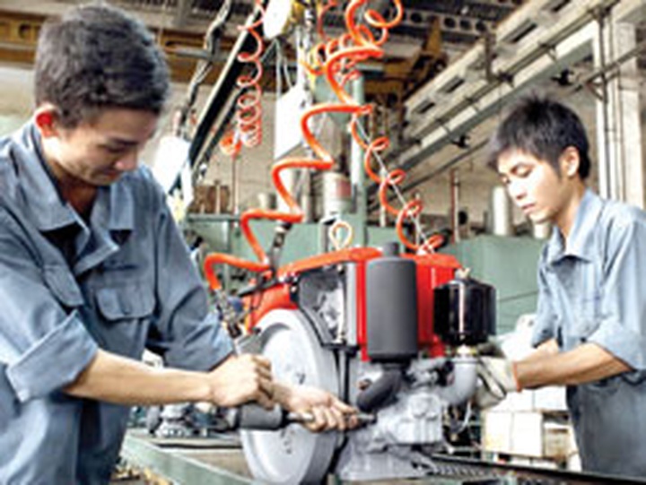 Exports slow down in first seven months - 1