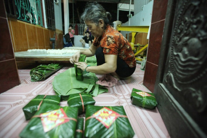 Banh giay Quan Ganh, a specialty of Hanoi - 2