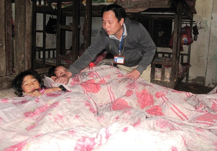 Fresh typhoon hits East Sea - 1