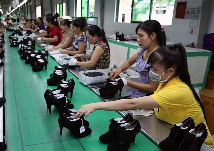 Minimum wage increases continue to fall far short - 1