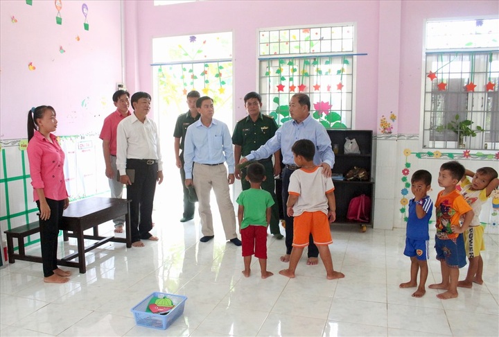 Hundreds of pupils affected as floods rise in Dong Thap - 1