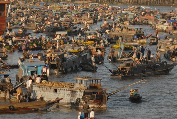 South-western floating markets during Tet - 1