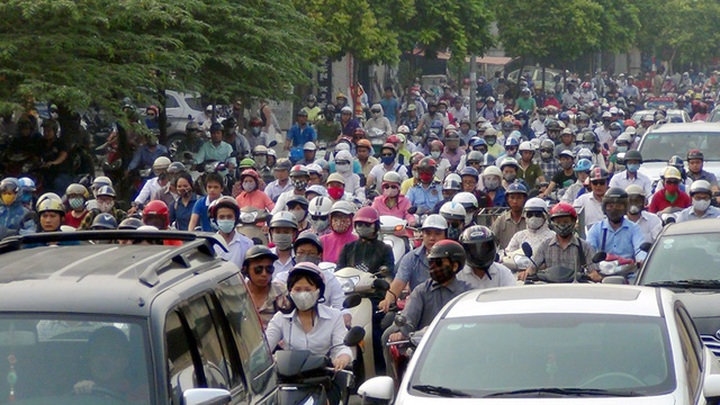 Hanoi ban on motorbikes from other provinces sparks controversy - 1 Hanoi ban on motorbikes from other provinces sparks controversy - 1