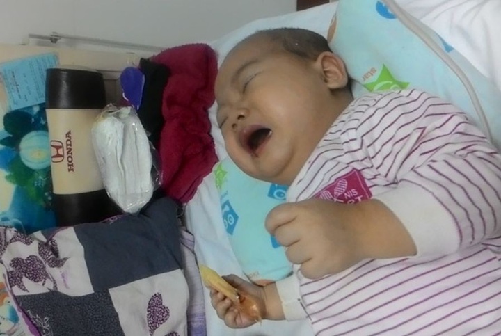 Baby boy tortured by leukaemia - 1