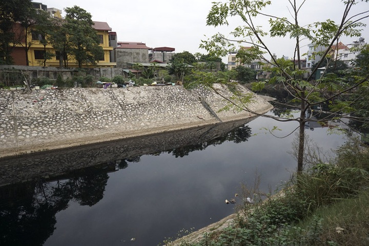 'Dead' rivers in Hanoi - 1 'Dead' rivers in Hanoi - 1