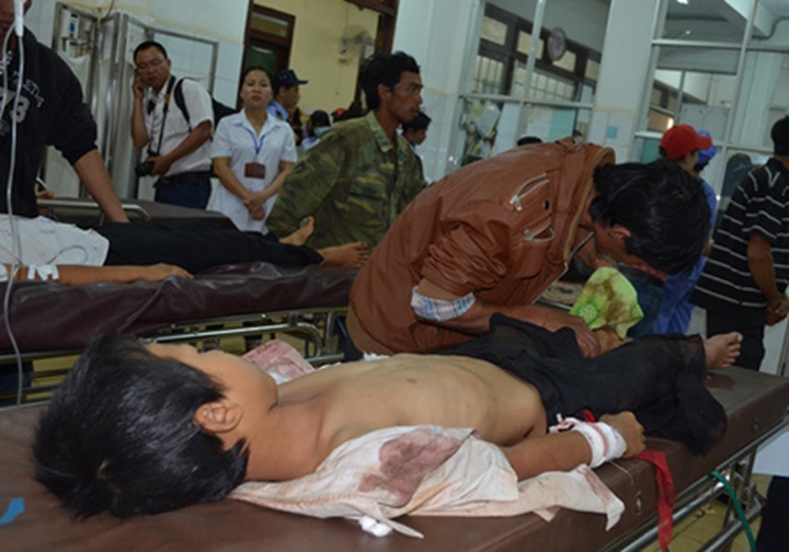 Warhead explodes killing children - 1