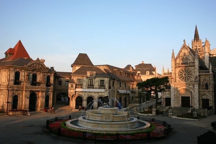 French Village’ opens to tourists at Ba Na Mountain - 1 French Village’ opens to tourists at Ba Na Mountain - 1