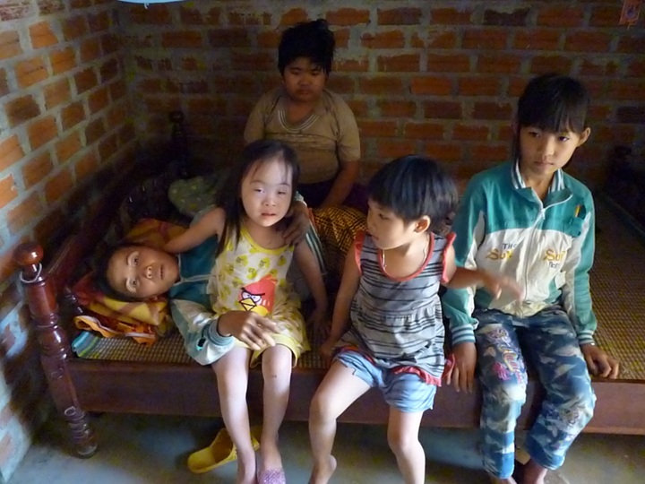 Family in desperate need of help - 3