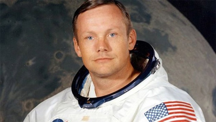 Neil Armstrong, 1st man on the moon, dies at 82 - 1