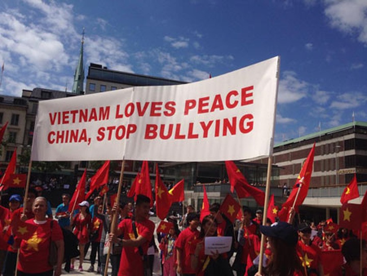 Vietnamese nationals in Scandinavia protest China - 1