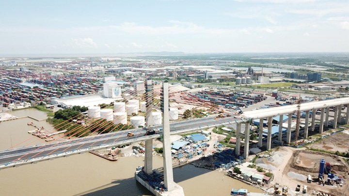 VND7trn bridge connecting Quang Ninh and Hai Phong races toward completion - 1
