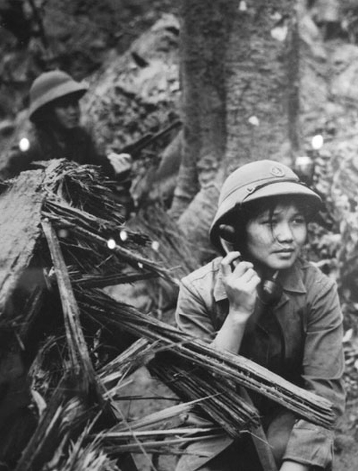 Vietnam War spotlighted at Hanoi photo exhibition - 11 Vietnam War spotlighted at Hanoi photo exhibition - 11