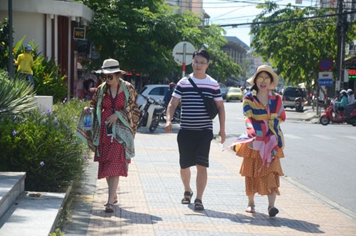 Danang plans to open tourism representative offices in China, EU - 1