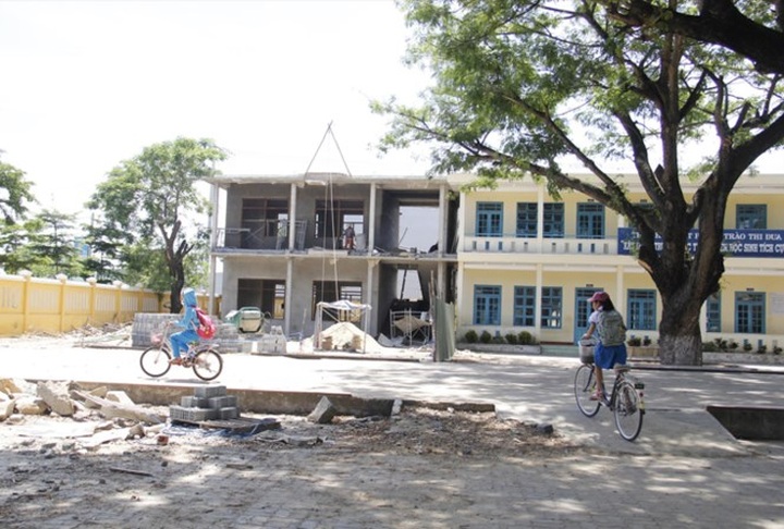 Da Nang, Quang Nam face massive increase in pupils - 1