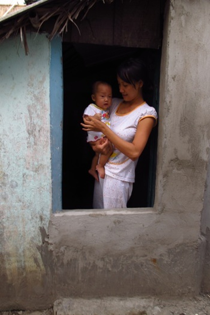 Increasing rainy seasons put homes below street level - 1 Increasing rainy seasons put homes below street level - 1