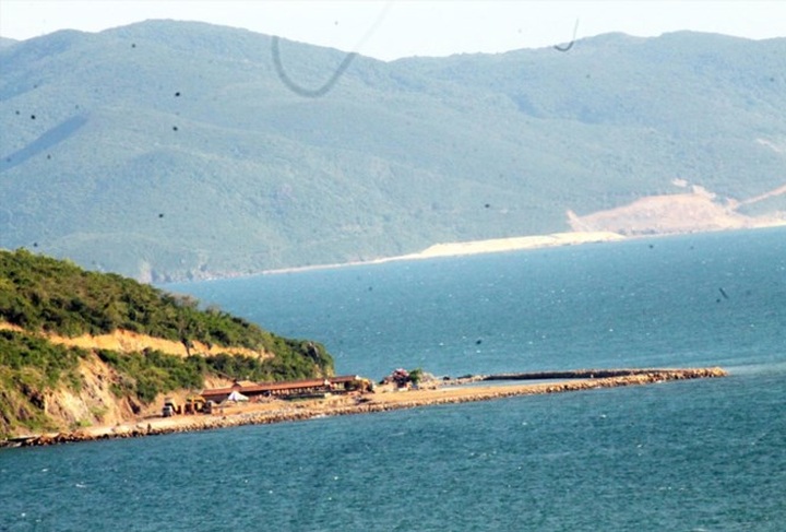 Nha Trang Bay suffers another tourist project encroachment - 1 Nha Trang Bay suffers another tourist project encroachment - 1