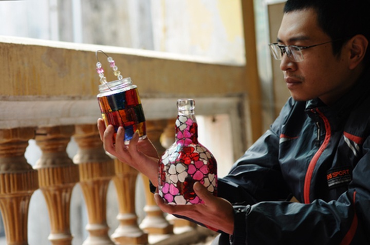 Turning trash into art treasures - 11 Turning trash into art treasures - 11