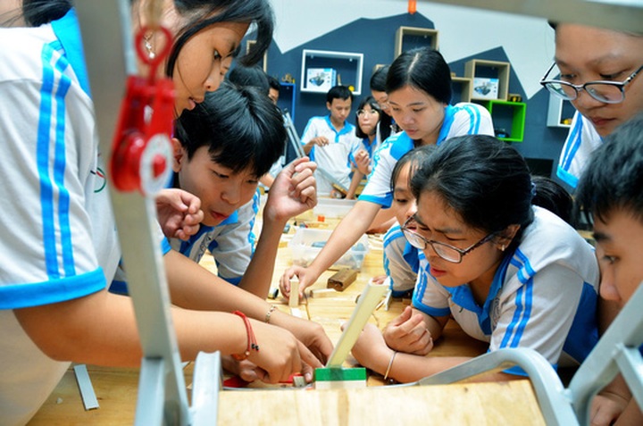 HCM City starts removing funding for schools - 1 HCM City starts removing funding for schools - 1