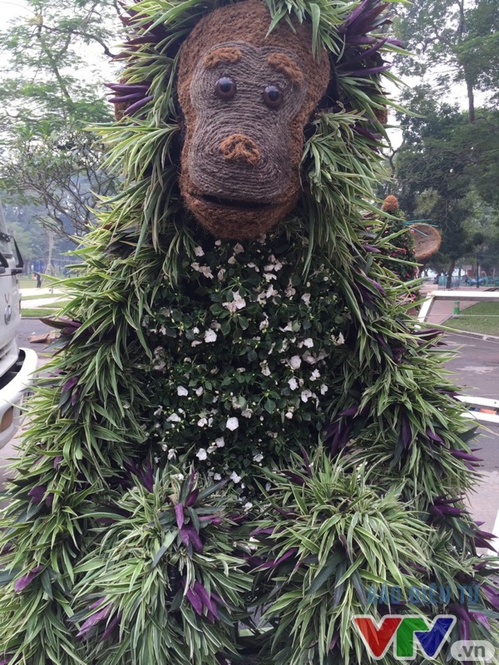 Animal designations displayed at Hanoi Park on Tet - 7