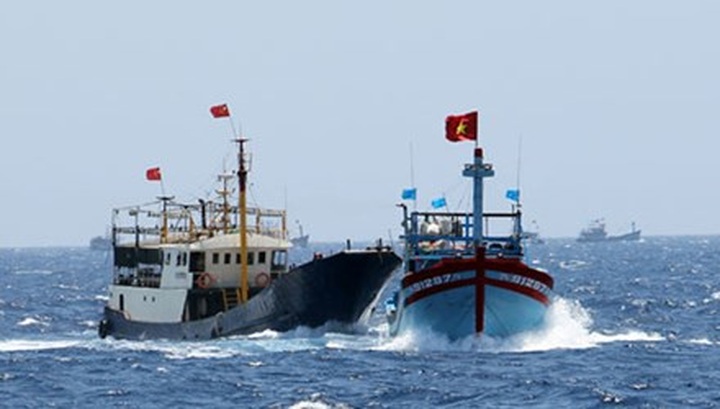 More Chinese warships encroach on Vietnam’s waters - 1