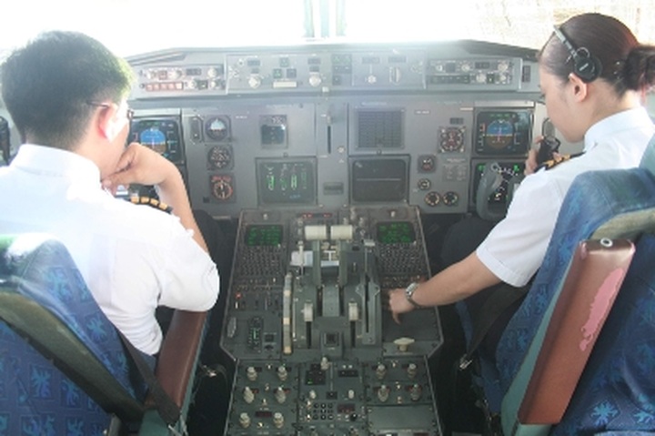 Airlines in Vietnam struggle to employ pilots - 1 Airlines in Vietnam struggle to employ pilots - 1