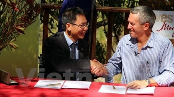 Vietnam, Australia co-operate in developing cave tourism - 1 Vietnam, Australia co-operate in developing cave tourism - 1
