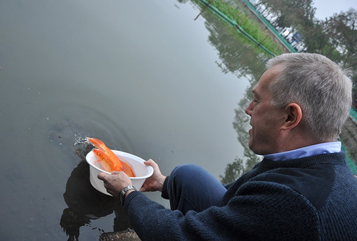 US ambassador celebrates Kitchen Gods’ Day in Hanoi - 1