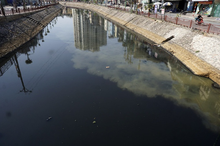'Dead' rivers in Hanoi - 13 'Dead' rivers in Hanoi - 13