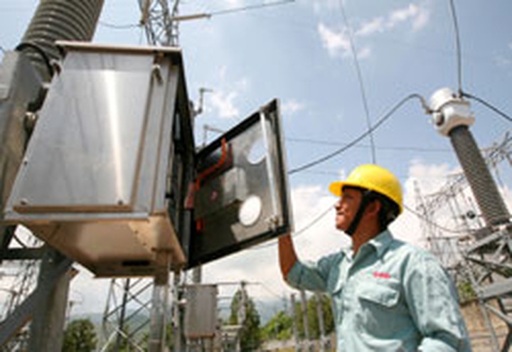 Electric rates to float on July 1 - 1 Electric rates to float on July 1 - 1