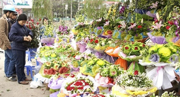 Supermarkets look to lure ladies - 1