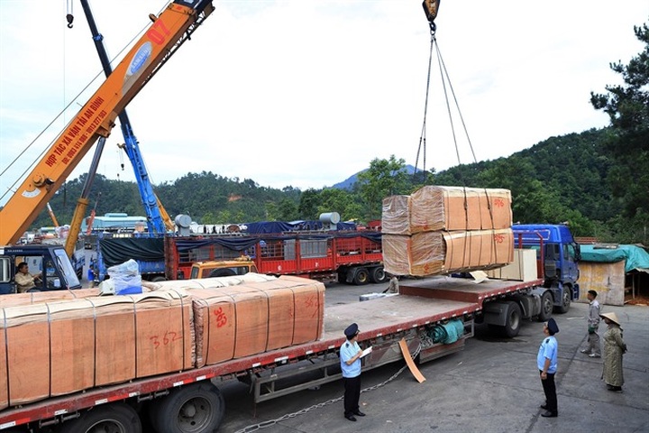 Vietnam’s GDP projected to grow 6.83% in 2018 - 1