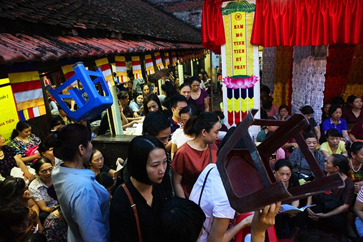 Vu Lan and the Amnesty of Unquiet Spirits Festival in Hanoi - 1 Vu Lan and the Amnesty of Unquiet Spirits Festival in Hanoi - 1