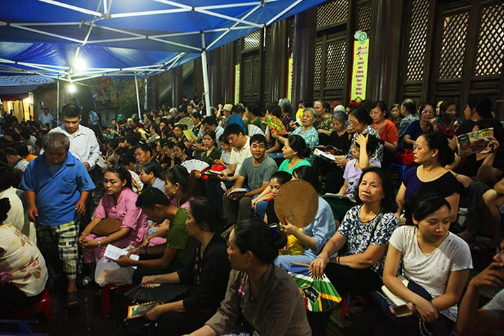 Vu Lan and the Amnesty of Unquiet Spirits Festival in Hanoi - 3 Vu Lan and the Amnesty of Unquiet Spirits Festival in Hanoi - 3