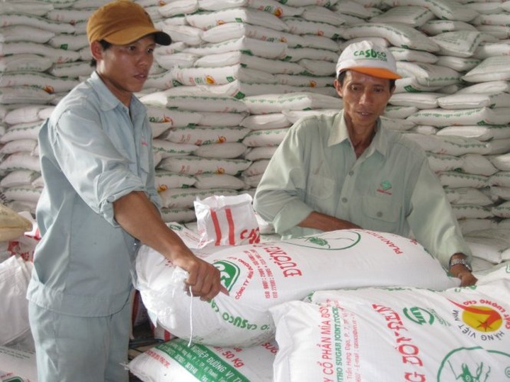 Vietnam sugar industry begs to delay import tariff cuts - 1