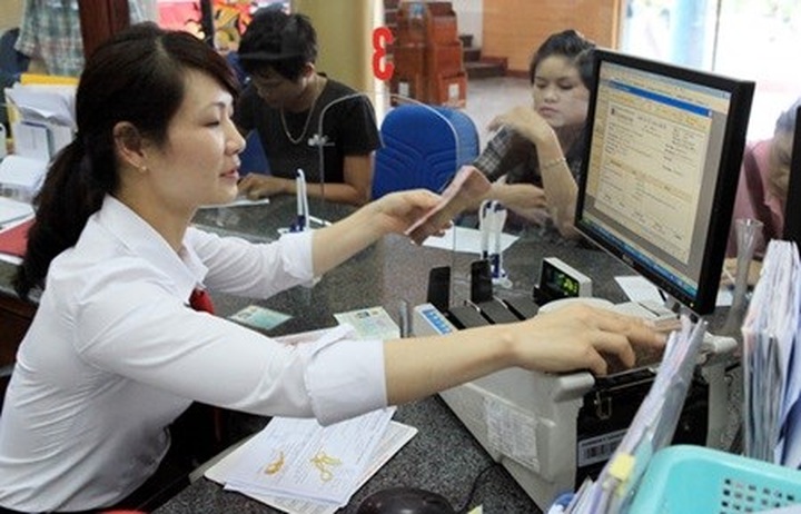Better business enables banks to hire another 2,000 workers - 1