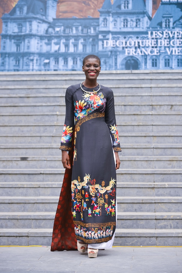 Vietnamese Ao Dai to be shown in France - 17