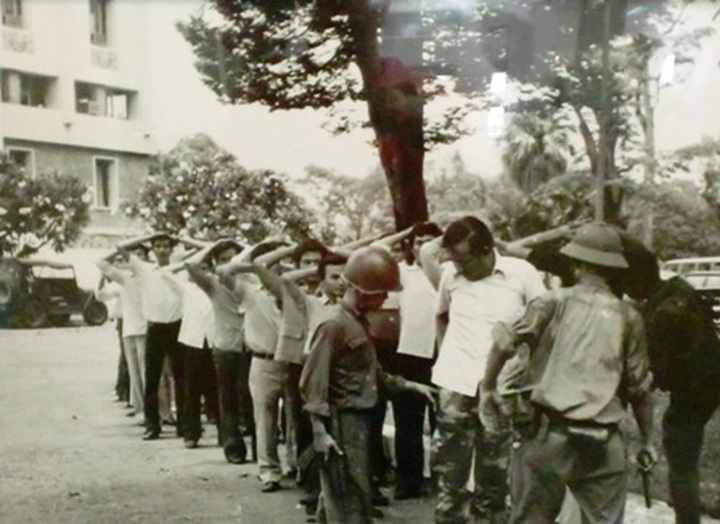 Historic moments of Reunification Day - 3