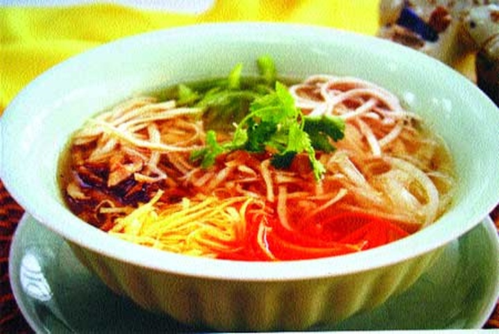 Hanoi chef keeps Tet food traditions alive - 1